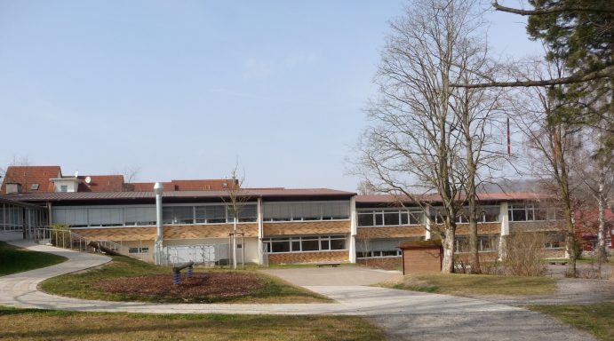 Der Schulhof